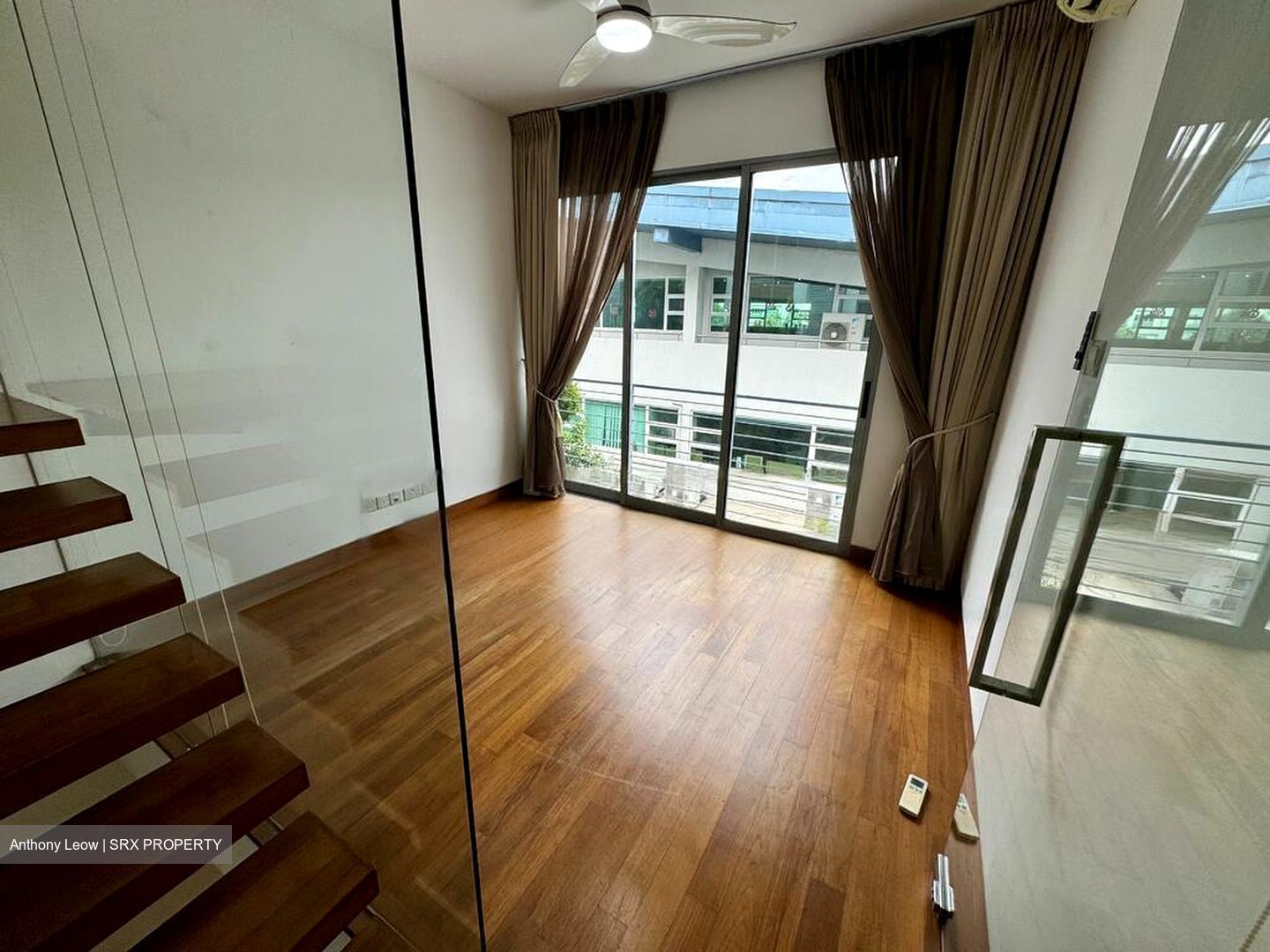 Yuk Tong Avenue (D21), Terrace #466523381